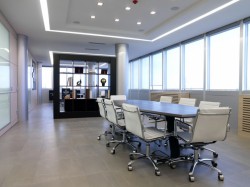 Come progettare il comfort visivo di un edificio per uffici