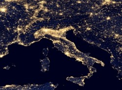 Illuminazione pubblica in Italia: la spesa è eccessiva